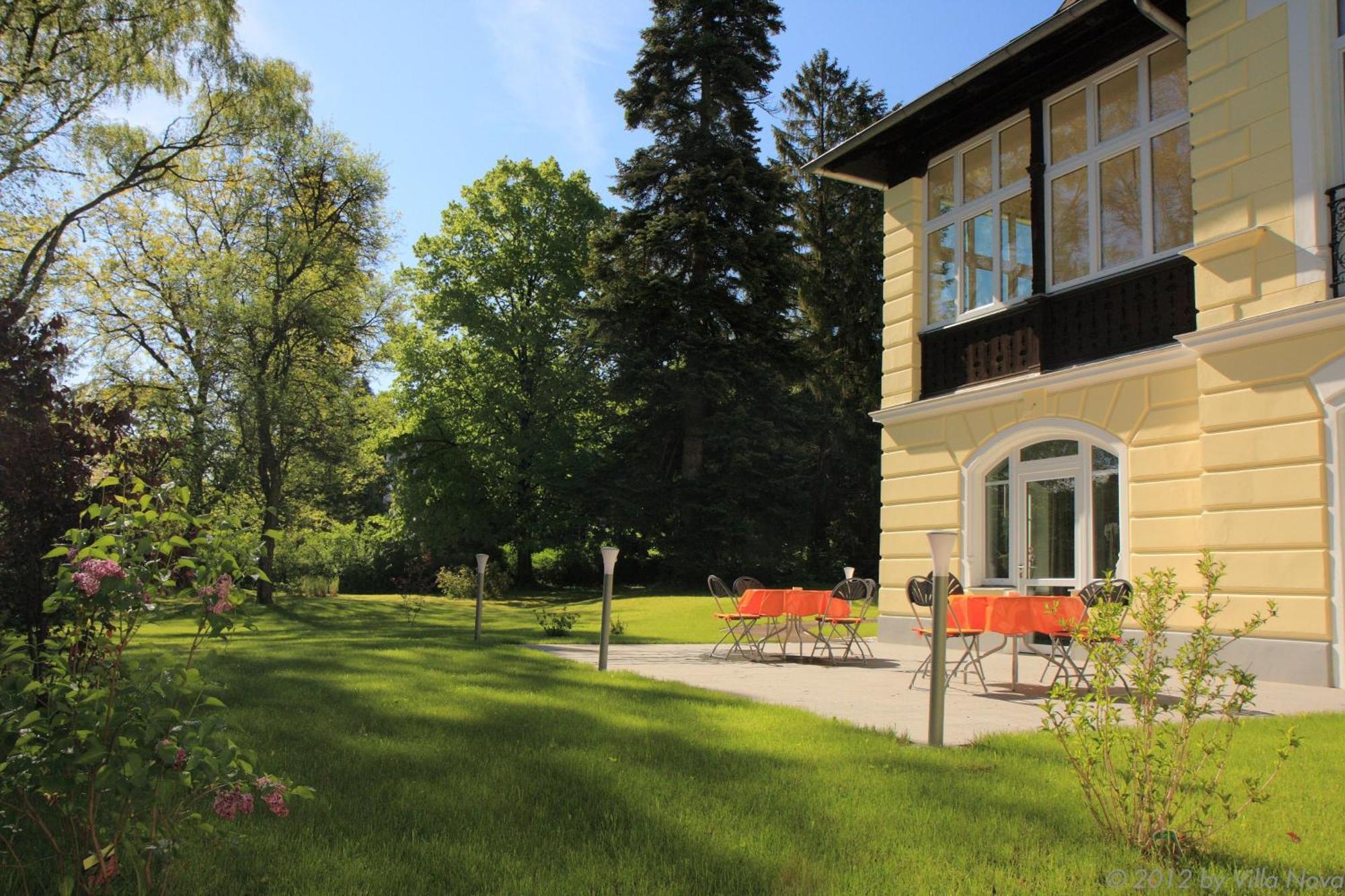 Villa Nova - Hotel garni Waidhofen an der Ybbs Exteriör bild